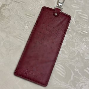 استند گوشواره چرمی